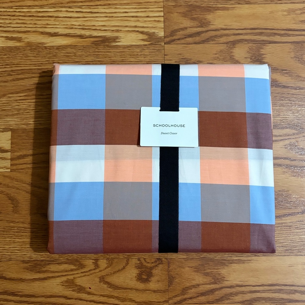 NEW Schoolhouse Woven Plaid Berry Duvet Cover Full/Queen